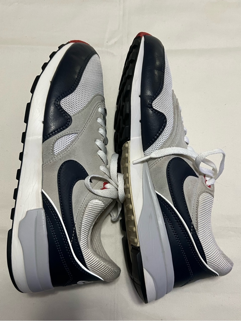 NIKE Air Odyssey Mens Sneakers 652989-104 - Picture 11 of 16